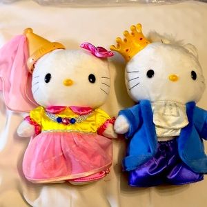 Hello kitty x Mc Donald England king & queen dolls